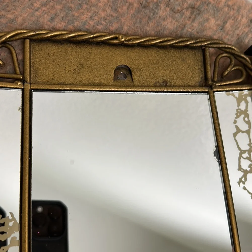 Vintage gold frames mirror